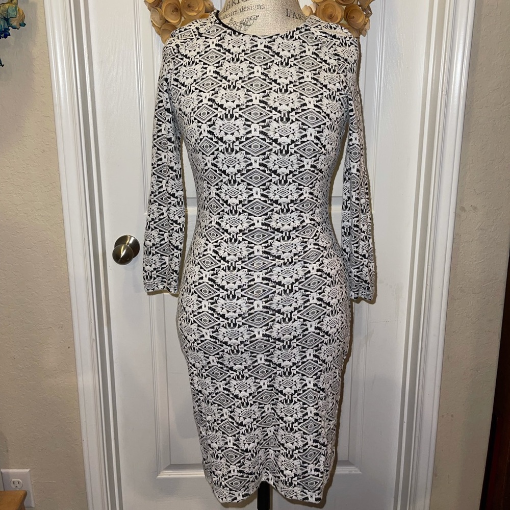 Bebe dress